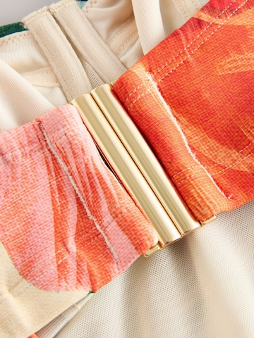 Next T-Shirt Muotoileva uimapuku värissä beige