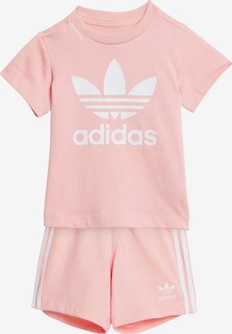 ADIDAS ORIGINALS Set 'Shorts Tee Set' in Pink: Vorderseite