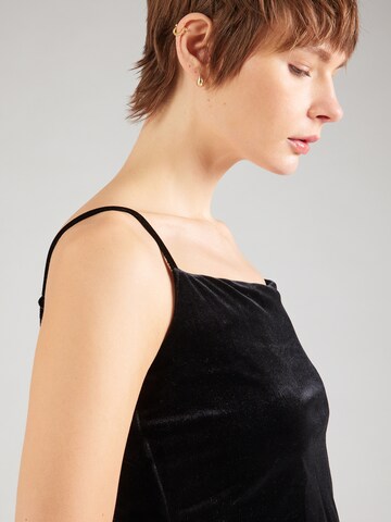Top 'VELVET' de la Banana Republic pe negru