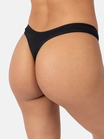 Tazzio Thong 'F902' in Black