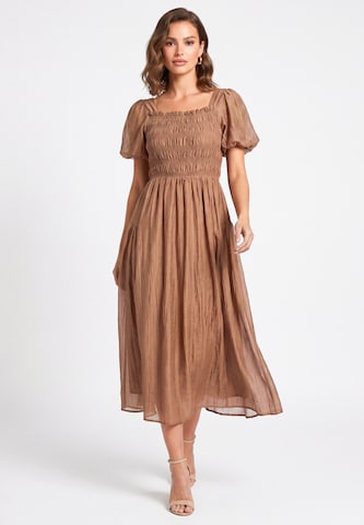 Robe faina en marron