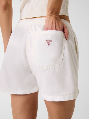 GUESS Loose fit Jeans in White