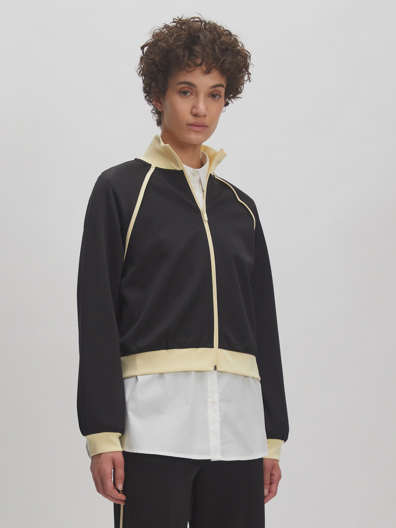 EDITED Produkte Sweatjacke 'Engelina' schwarz