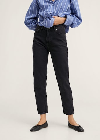 MANGO Tapered Jeans 'Mom 80' in Zwart: voorkant