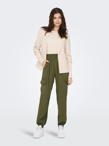 ONLY - Tapered Calças cargo 'Aris' em verde