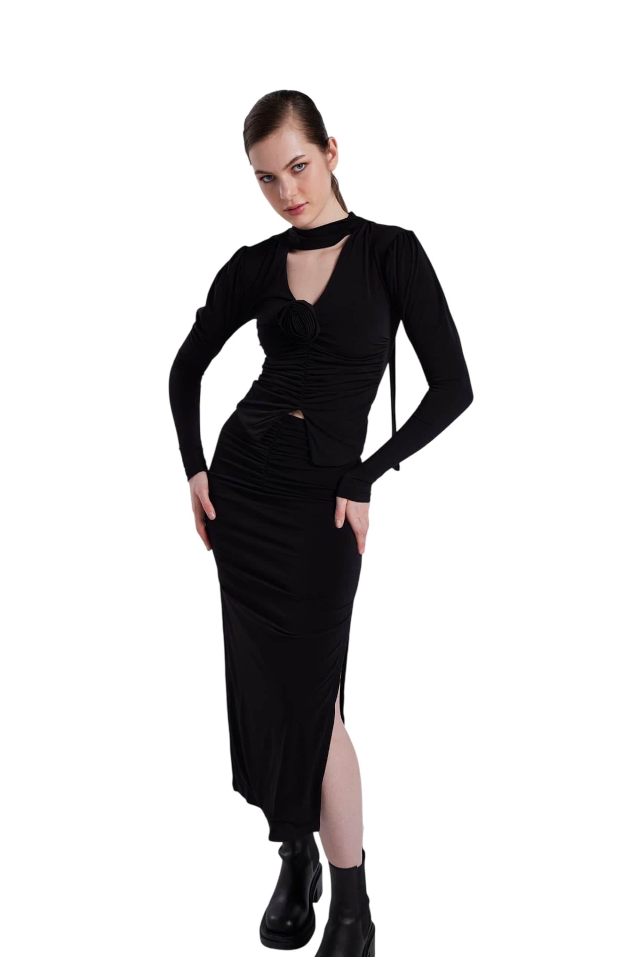 HOLLY LOLLY Skirt in Black