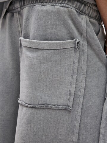 Pull&Bear Baggy Nadrág 'STWD' - szürke