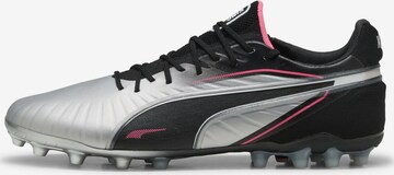 Chaussure de foot 'King Ultimate' PUMA en argent : devant