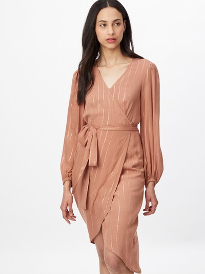 Rochie 'Shrimp' Traffic People pe maro deschis / argintiu, Vizualizare model