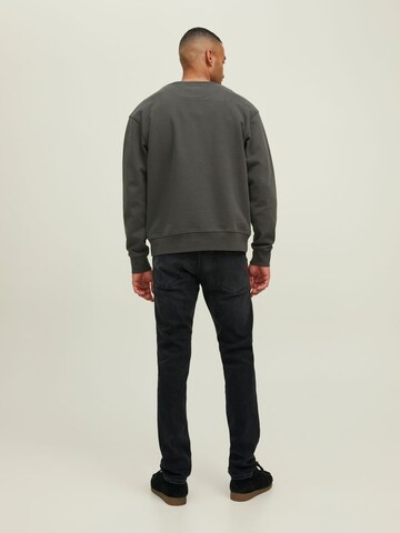 R.D.D. ROYAL DENIM DIVISION Sweatshirt i grøn