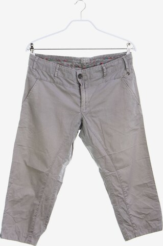 NILE Pants in M in Grey: front