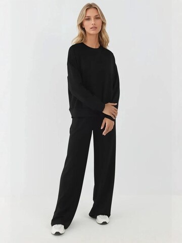 Hiccup Wide leg Workout Pants 'Jogginghose' in Black