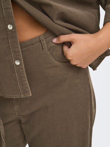 ONLY Carmakoma - regular Pantalón 'CARNessa' en marrón