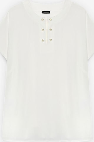 T-shirt Fiorella Rubino en blanc : devant