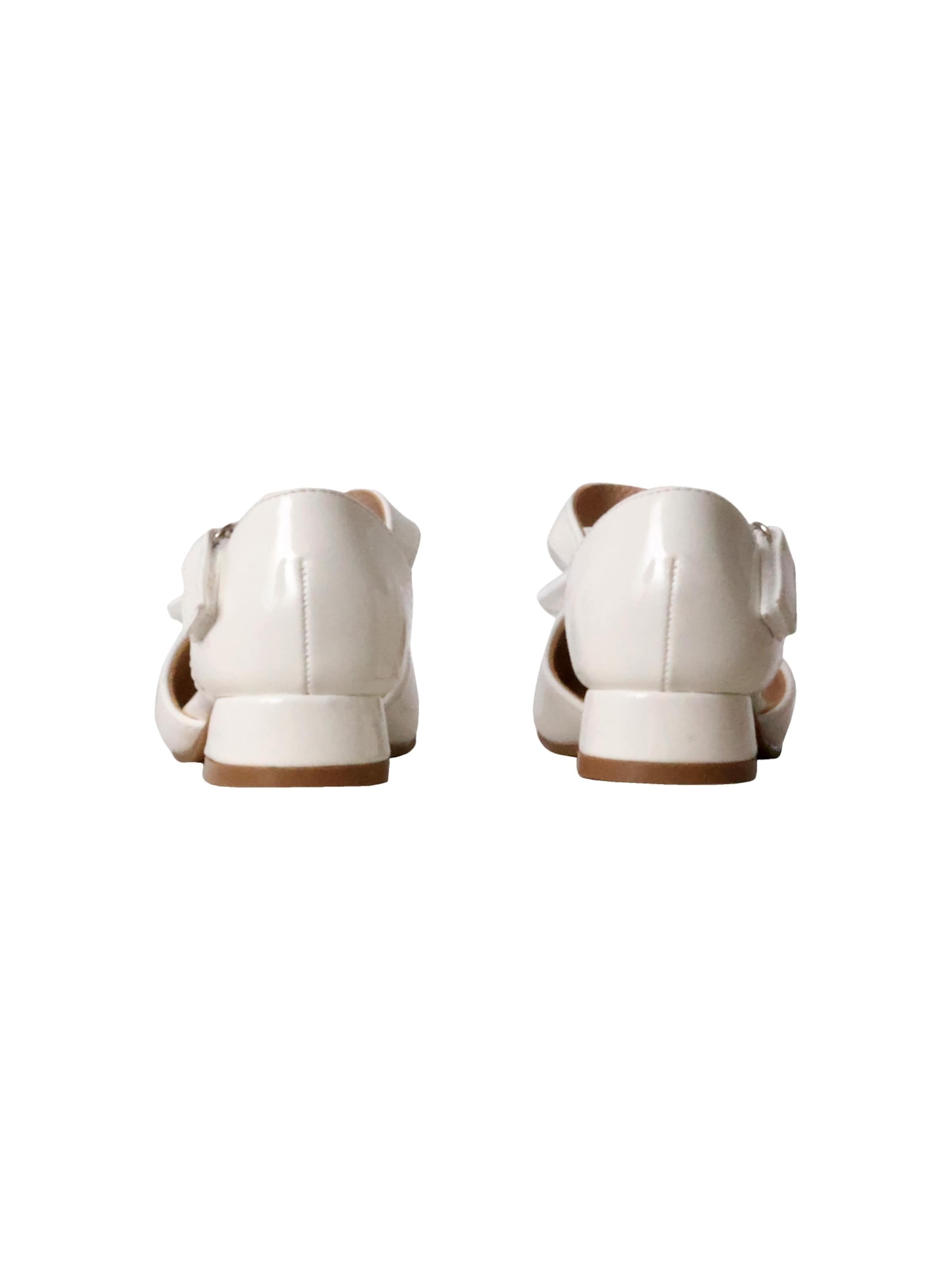 Sandalo 'Kinder Pumps mit Klettverschluss Doremi' di Super Mode in bianco