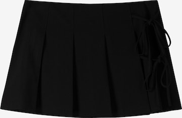Bershka Krilo | črna barva: sprednja stran