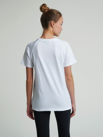 T-shirt fonctionnel 'Zenia' Hummel en blanc