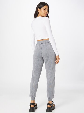 Nasty Gal Tapered Broek in Grijs