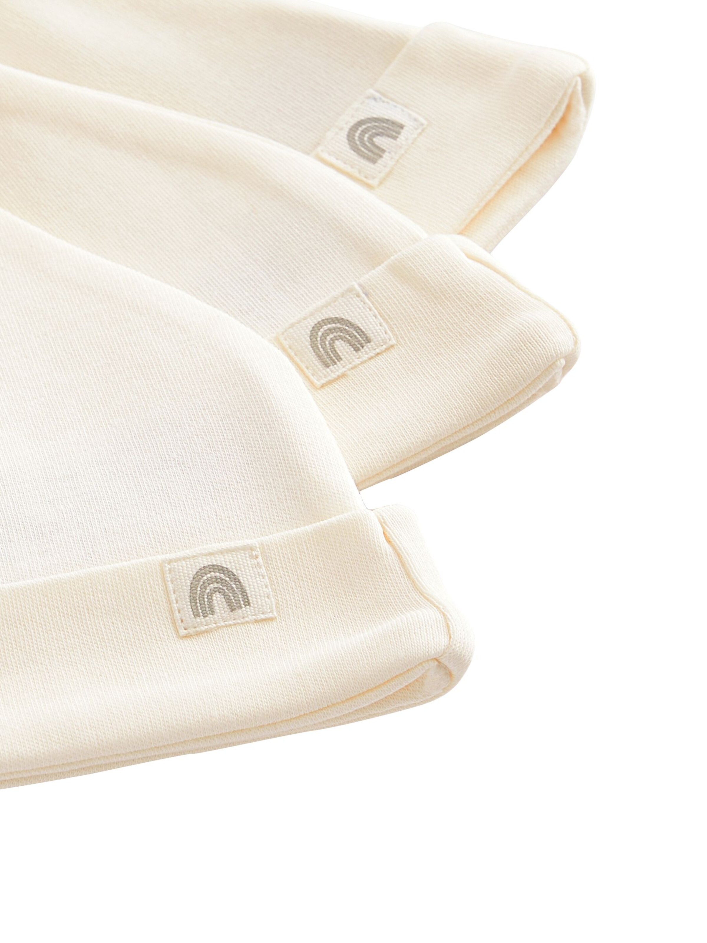 Next Pipo värissä beige