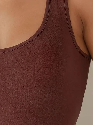 Hiccup Top in Braun