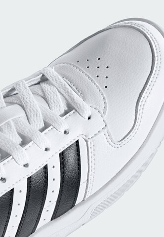 ADIDAS SPORTSWEAR Nizke superge 'Courtwave' | bela barva