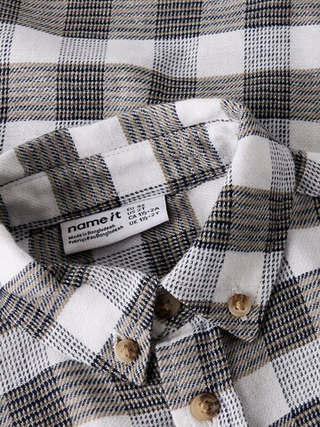 NAME IT - Ajuste regular Camisa en blanco