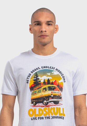 Oldskull Shirt 'Wrldvibe Adventure Van' in White