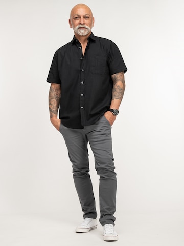 Indumentum Regular Fit Hemd in Schwarz