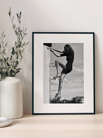 Liv Corday Image 'Fugitive' in Black