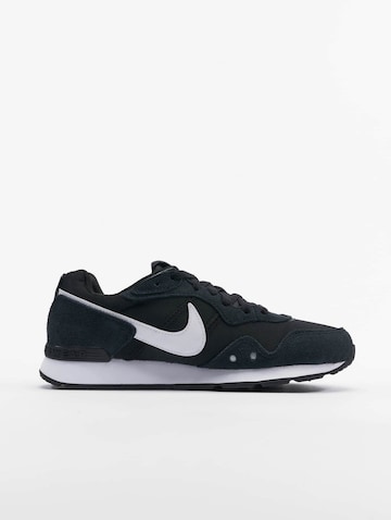 Nike Sportswear Sneakers 'Venture Runner' in Black