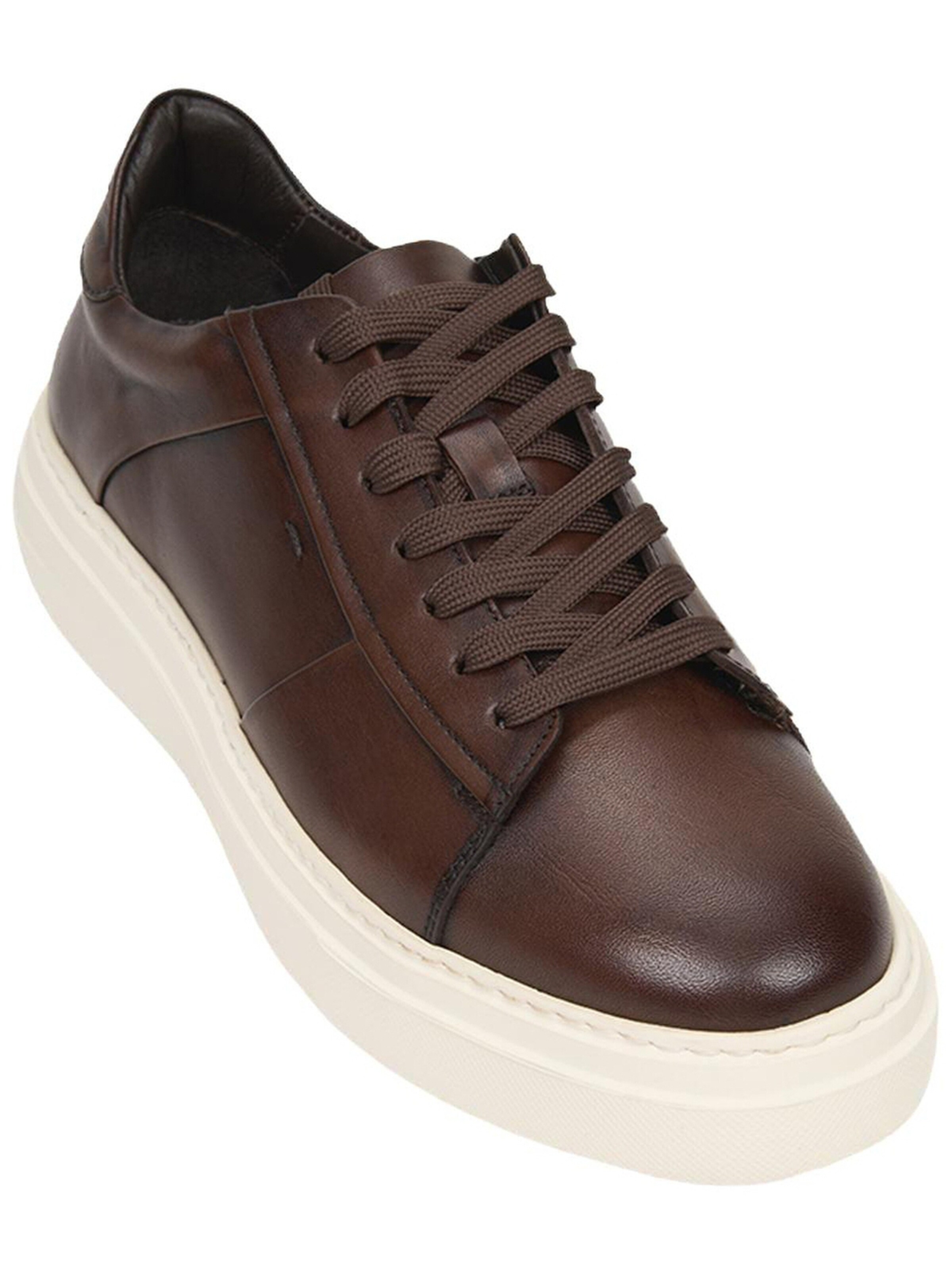 Baskets basses 'Schnürschuhe' Desa en marron