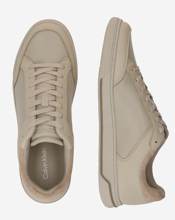 Calvin Klein Sneakers low i grå