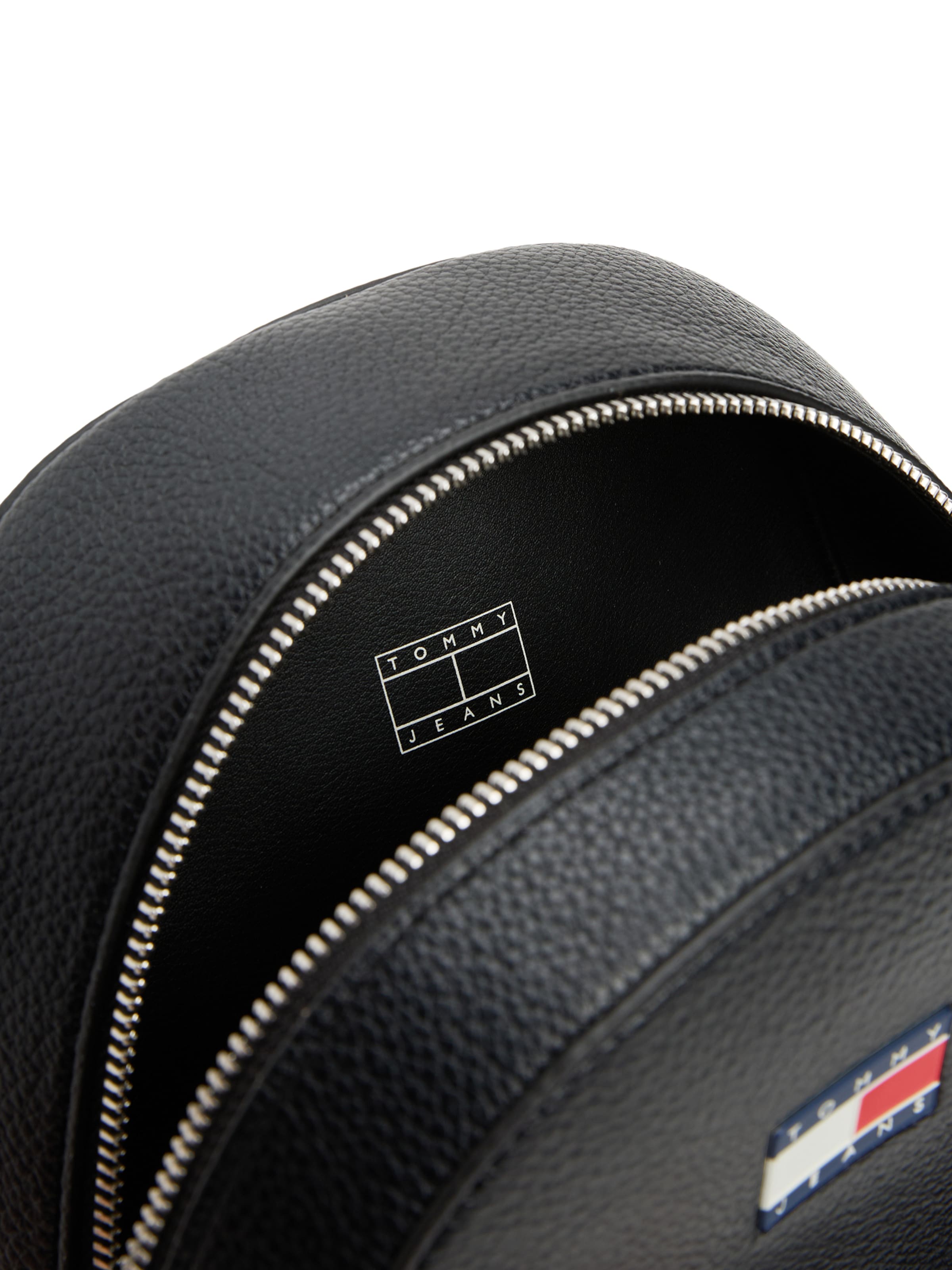 Tommy Jeans Rucksack 'MUST' in Schwarz