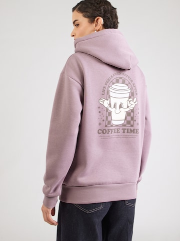 Hailys Sweatshirt 'Ni44ka' in Pink: front