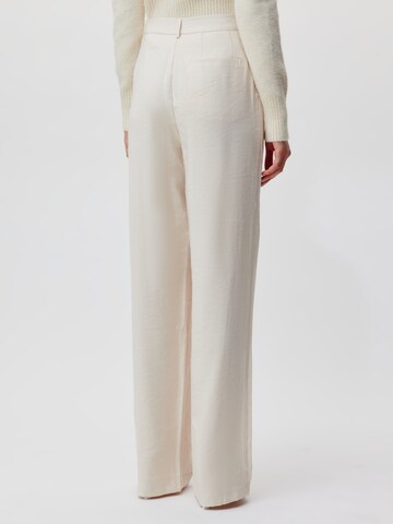 regular Pantaloni con pieghe 'Draco Tall' di LeGer by Lena Gercke in beige