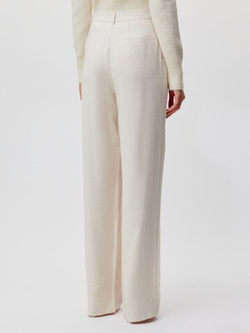 Regular Pantalon à pince 'Draco' LeGer by Lena Gercke en beige