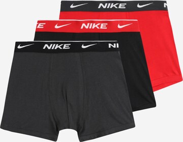 Nike Sportswear Nohavičky - Červená: predná strana