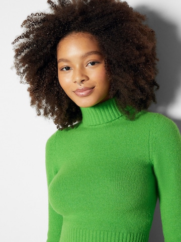 Pull-over Bershka en vert