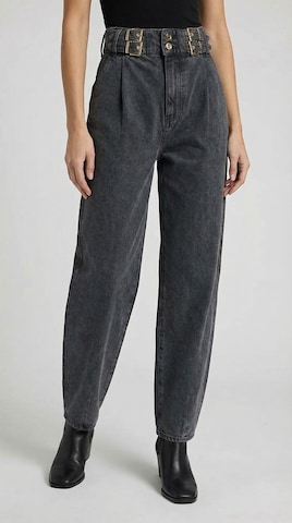 Hoermanseder Конический (Tapered) Джинсы с плиссировкой в Серый: спереди