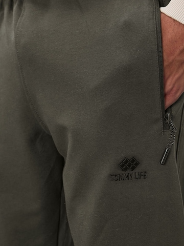 Regular Pantalon de sport Tommy Life en vert