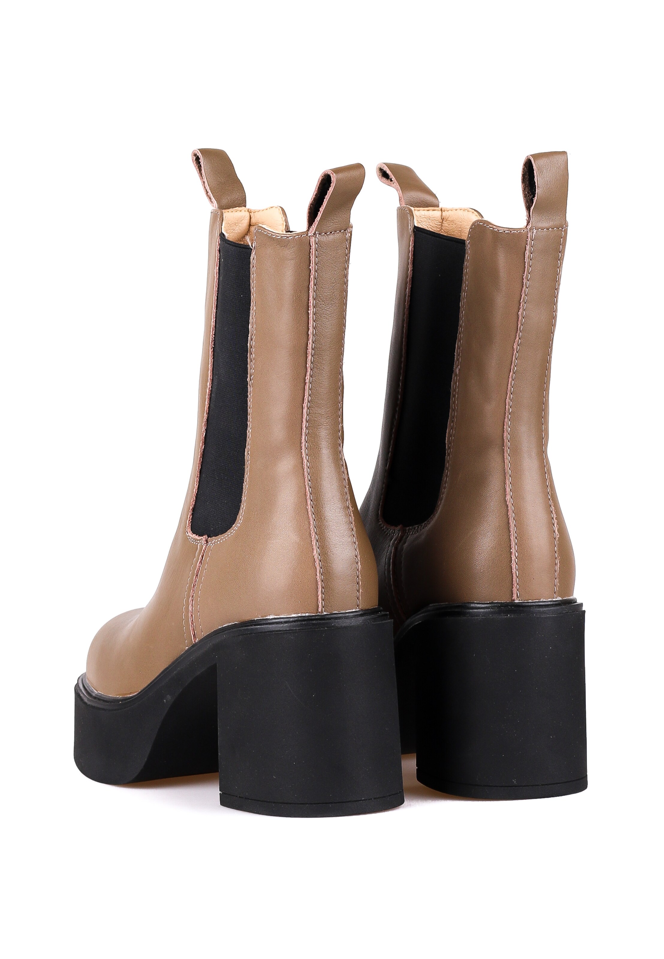 CESARE GASPARI Chelsea Boots in Brown