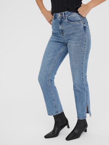 VERO MODA Regular Jeans 'Ellie' in Blauw: voorkant