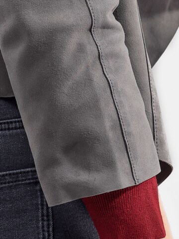 Boléro 'NECharmoise' 18N62 en gris