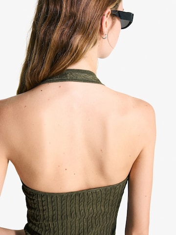 Tops en tricot Bershka en vert