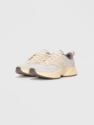 Sneaker 'Jordan Trunner' de la Jordan pe maro: față