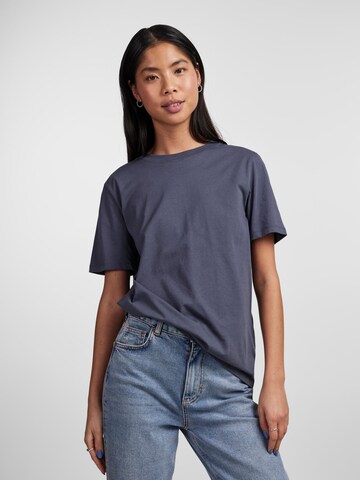 T-shirt 'Ria' PIECES en bleu : devant