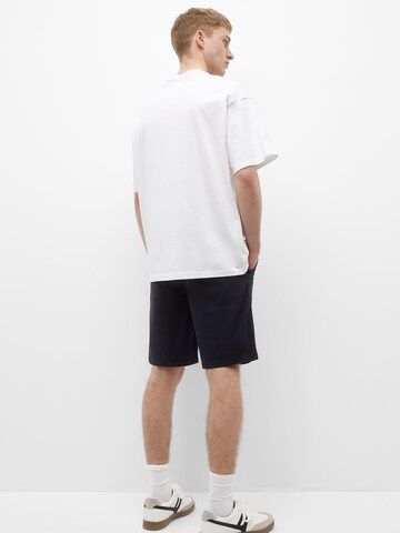 Pull&Bear Regular Shorts in Blau