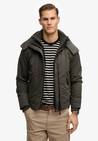 Veste mi-saison Superdry & Co en vert : devant