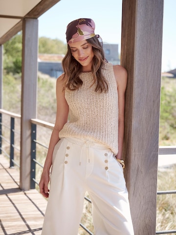 I want the moon Regular Trousers 'SPREZZATURA' in Beige
