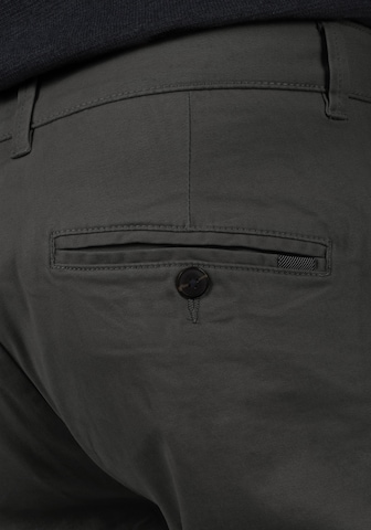 regular Pantaloni chino 'Raul' di !Solid in grigio